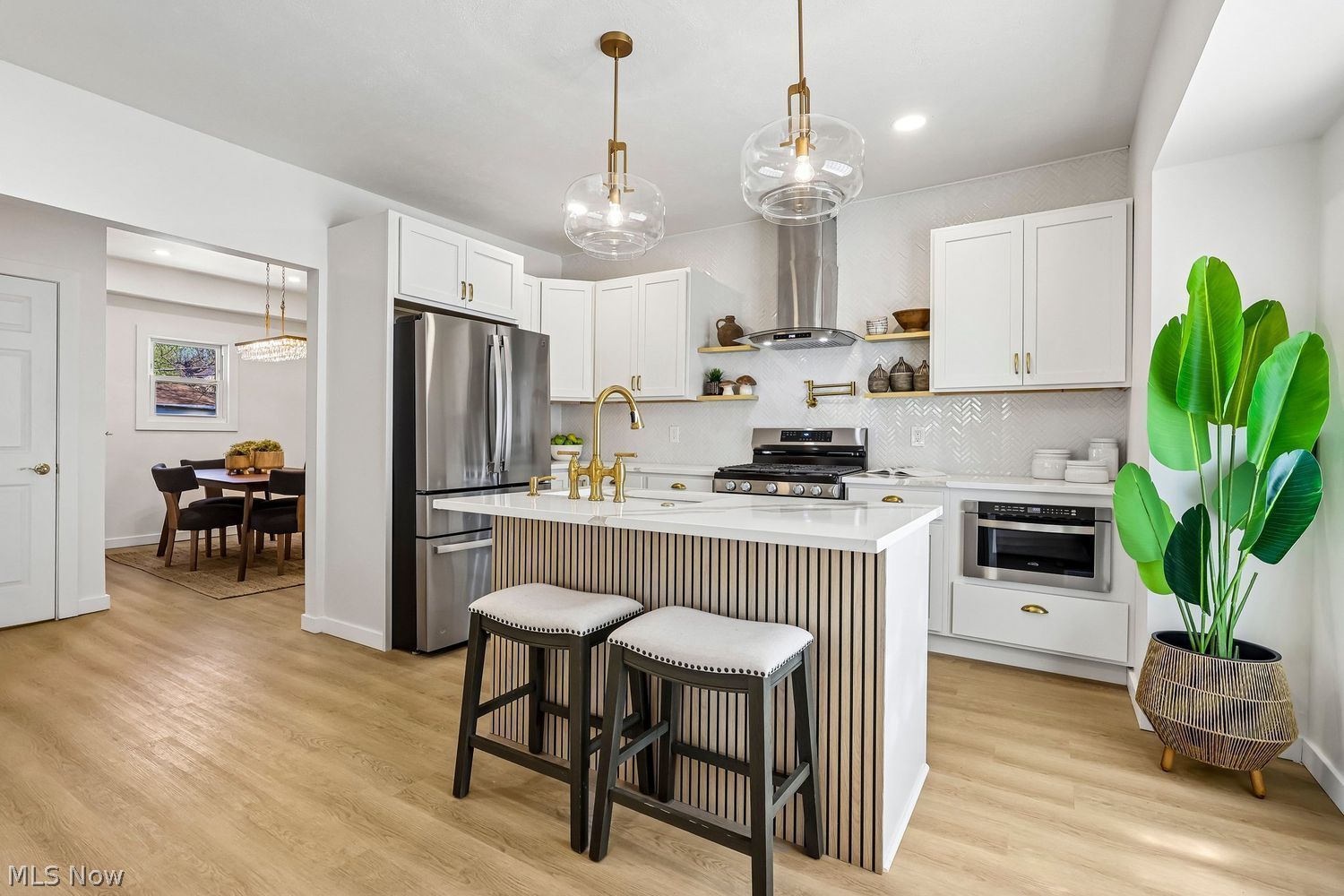 1045 Nela View Road Cleveland Heights OH 44112