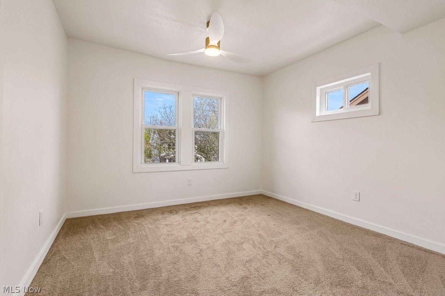 1045 Nela View Road Cleveland Heights OH 44112