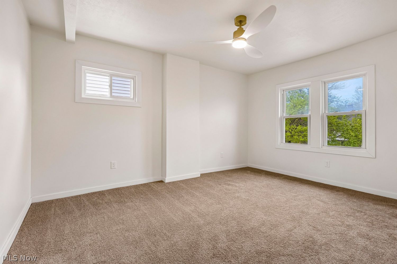 1045 Nela View Road Cleveland Heights OH 44112