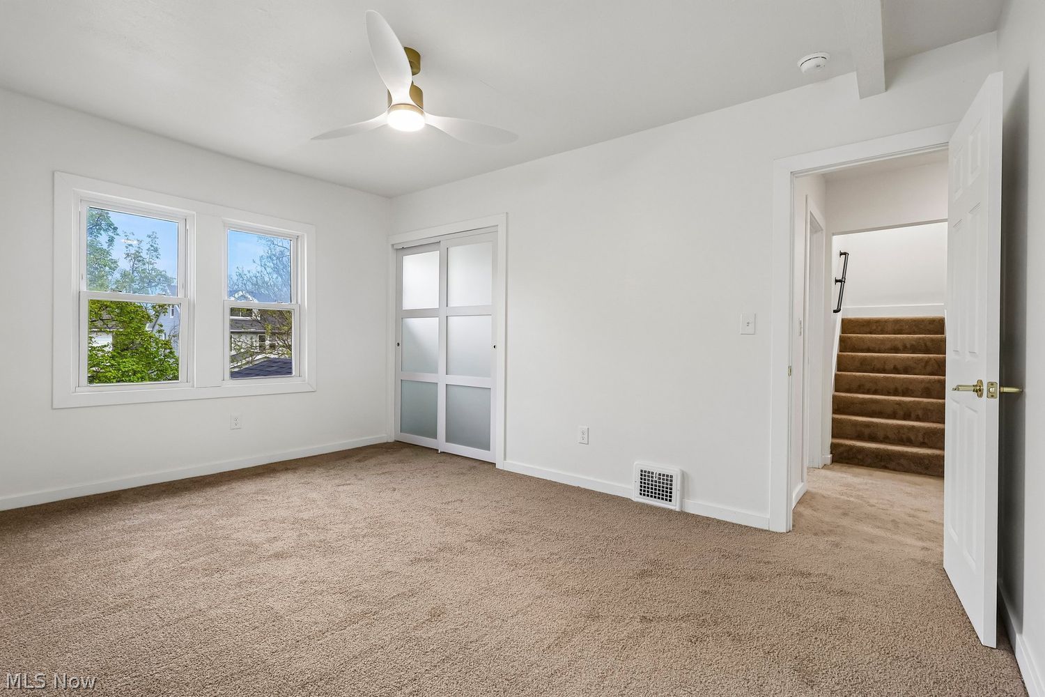 1045 Nela View Road Cleveland Heights OH 44112