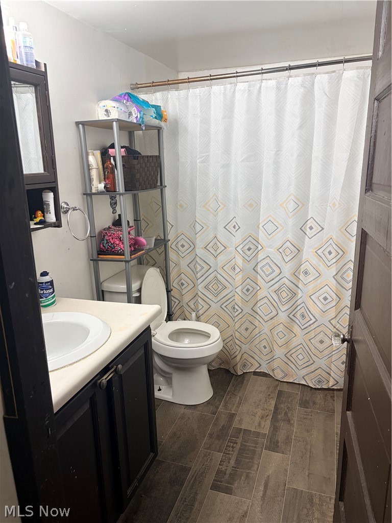 75 5th Street Campbell OH 44405