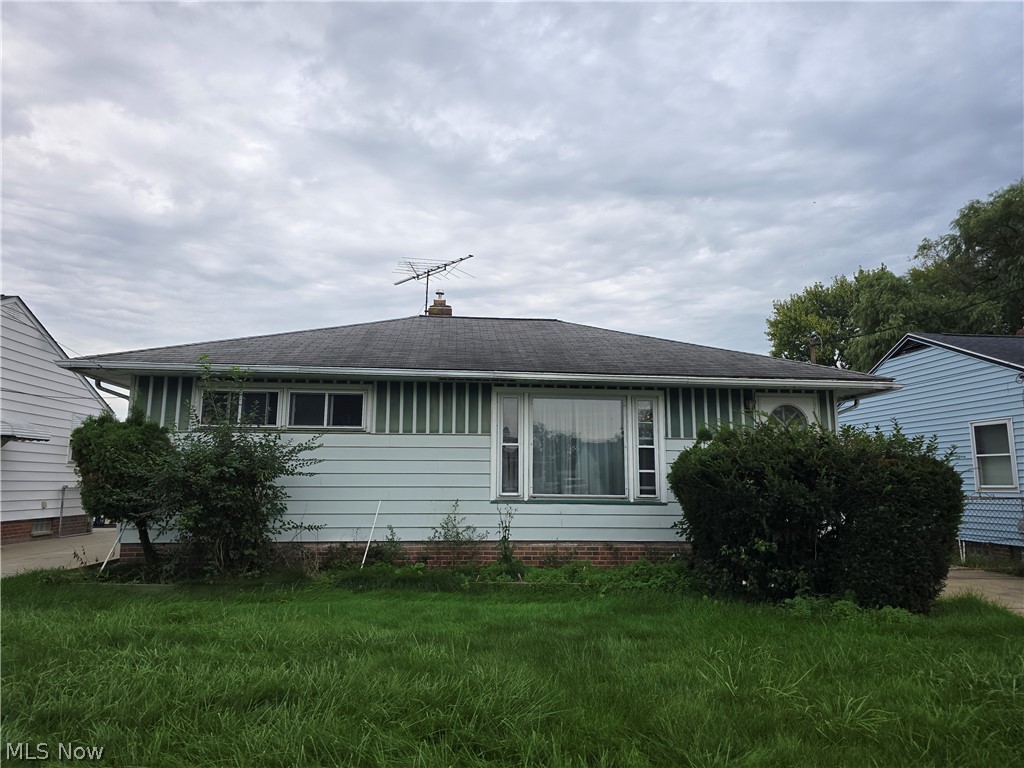 19145 Homeway Avenue Cleveland OH 44135