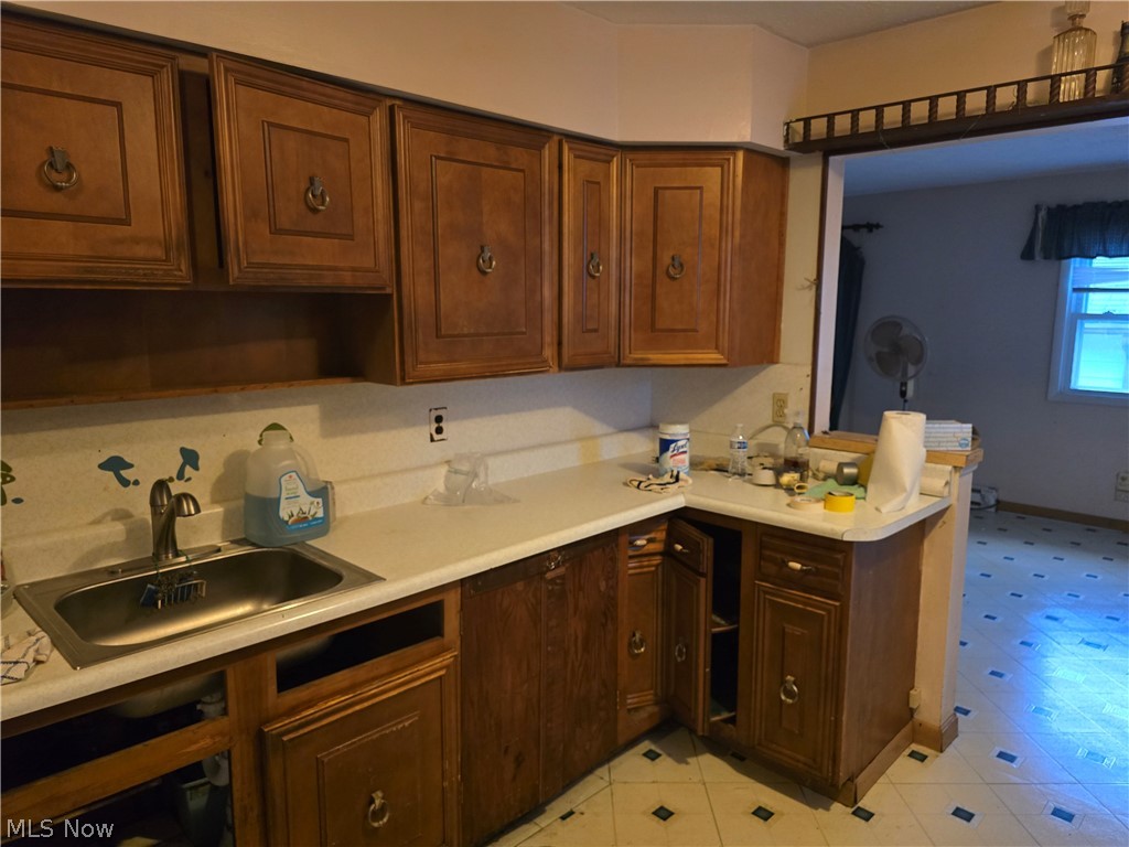 19145 Homeway Avenue Cleveland OH 44135