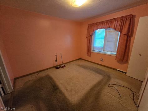 19145 Homeway Avenue Cleveland OH 44135
