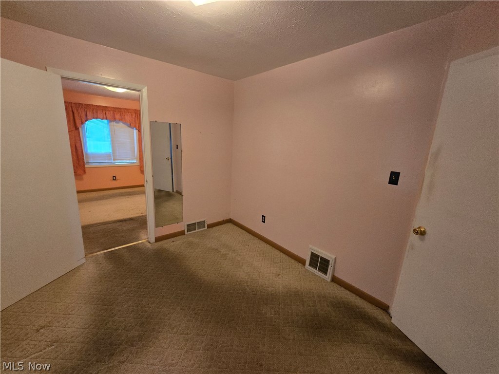 19145 Homeway Avenue Cleveland OH 44135