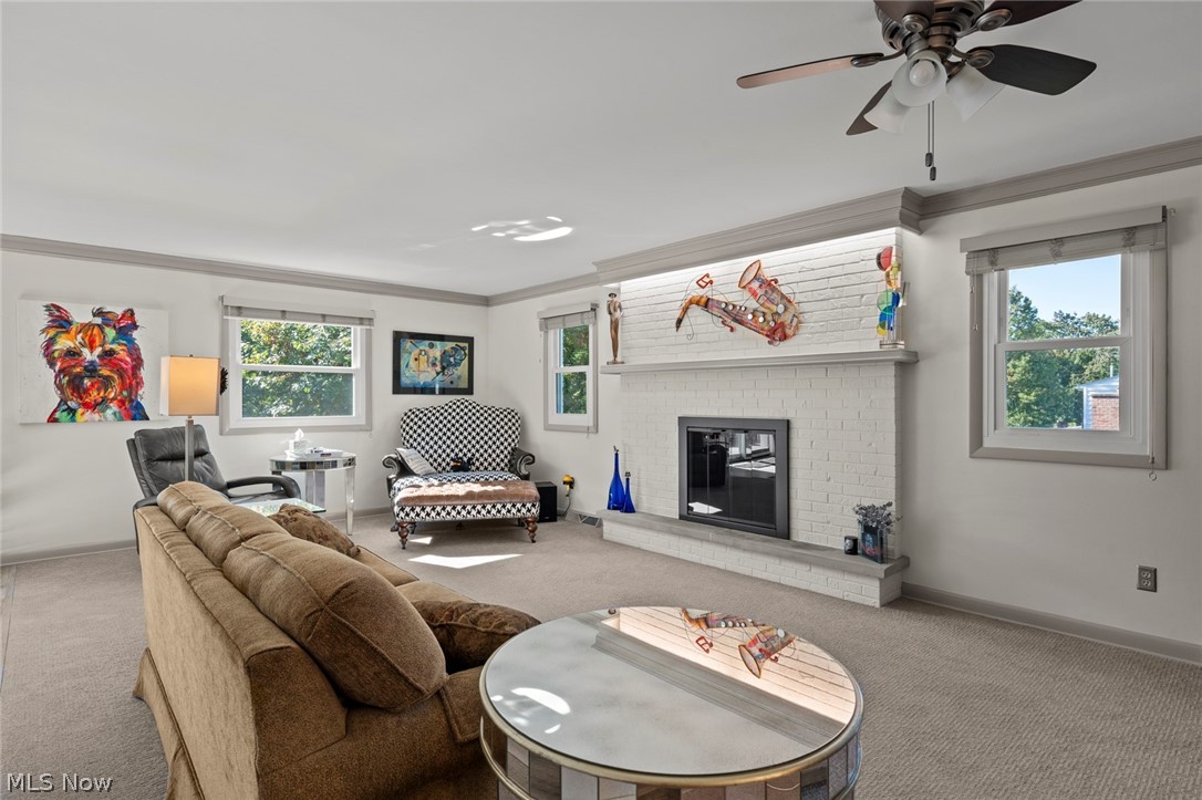 907 Lindy Lane Avenue SW North Canton OH 44720