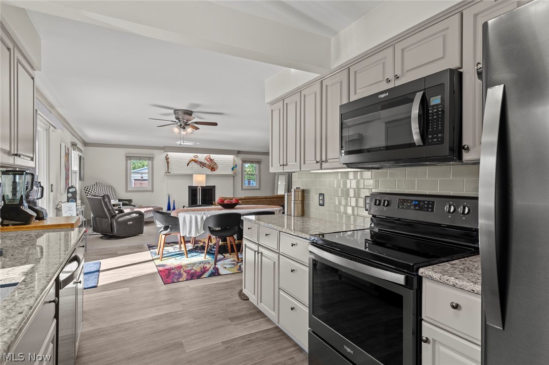 907 Lindy Lane Avenue SW North Canton OH 44720