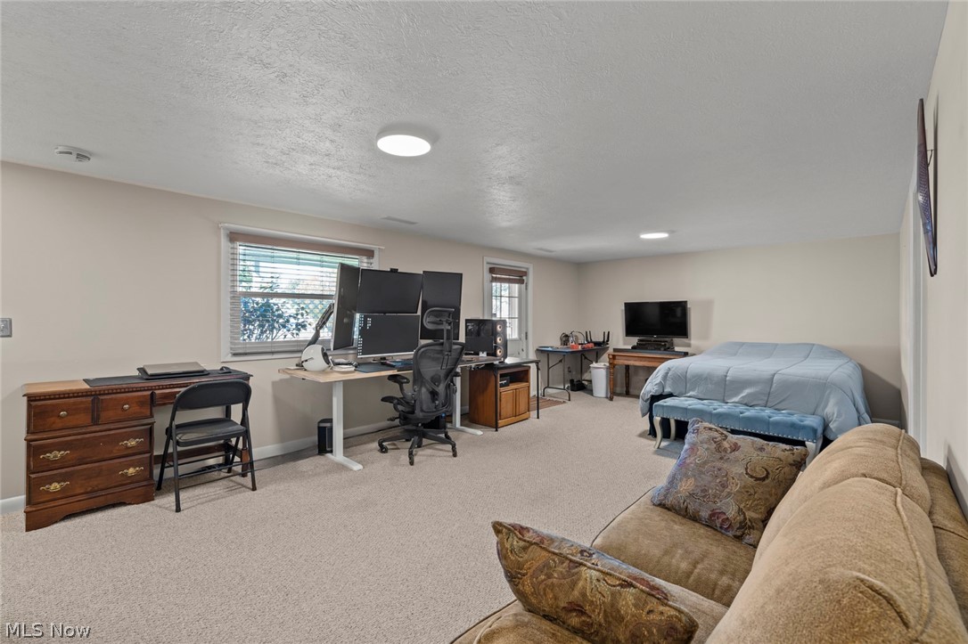 907 Lindy Lane Avenue SW North Canton OH 44720