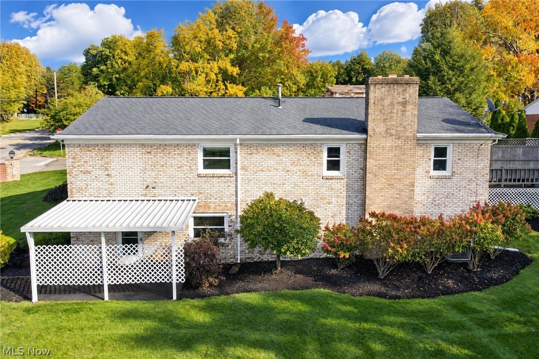 907 Lindy Lane Avenue SW North Canton OH 44720