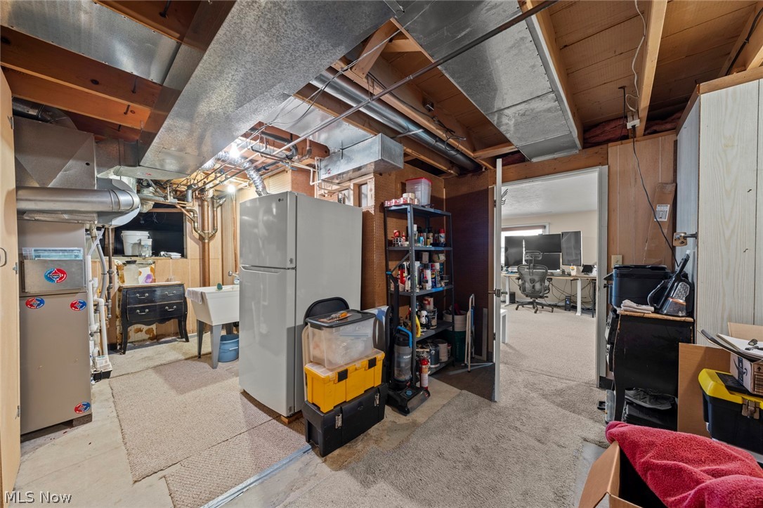 907 Lindy Lane Avenue SW North Canton OH 44720