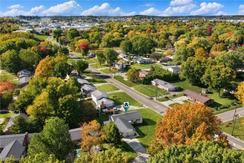 907 Lindy Lane Avenue SW North Canton OH 44720