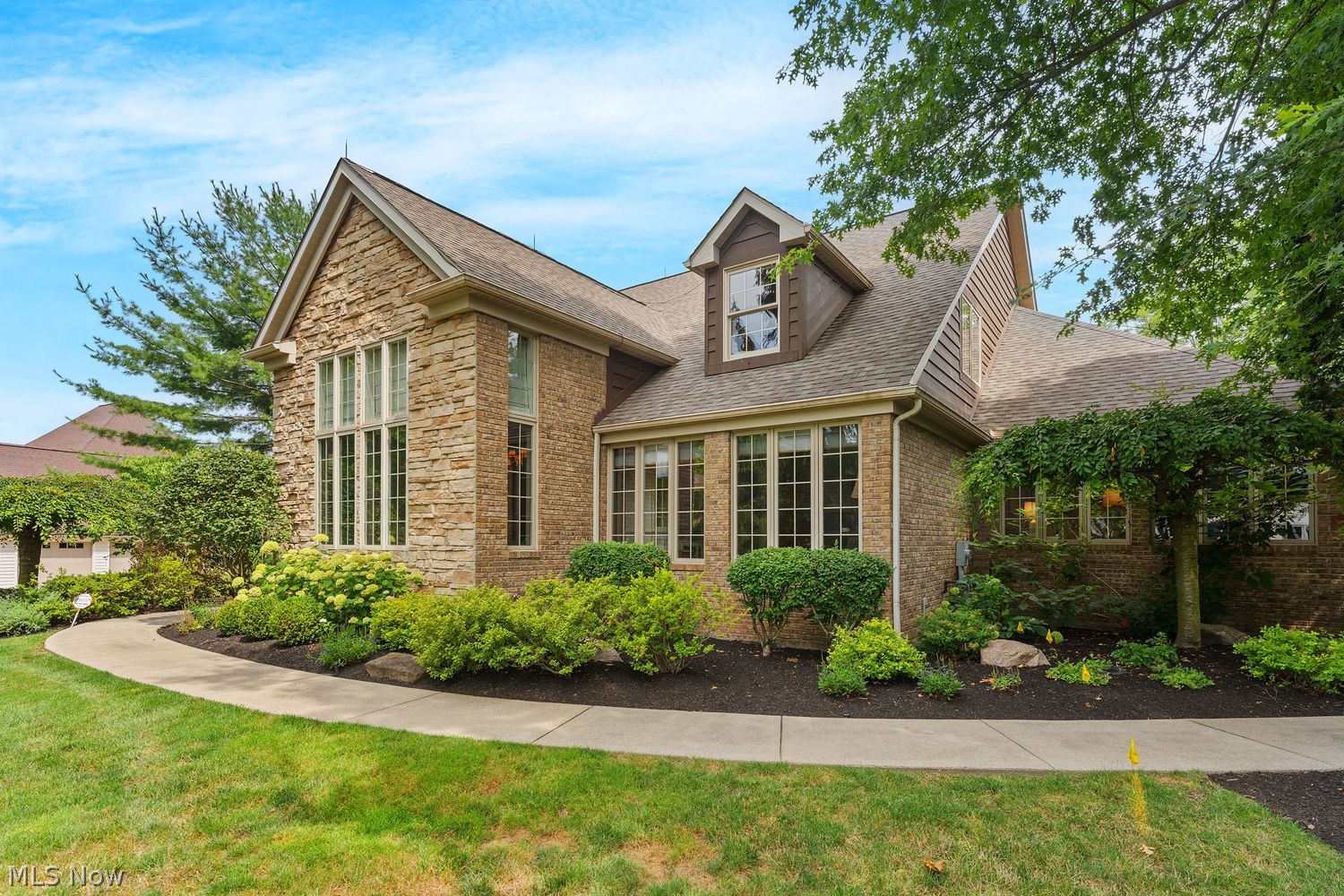 3825 Weymouth Woods Drive Medina OH 44256