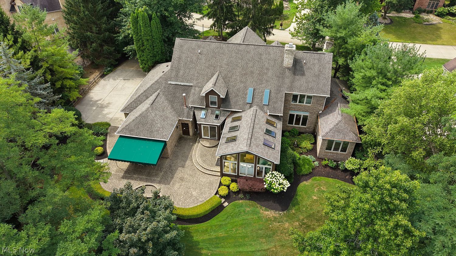 3825 Weymouth Woods Drive Medina OH 44256