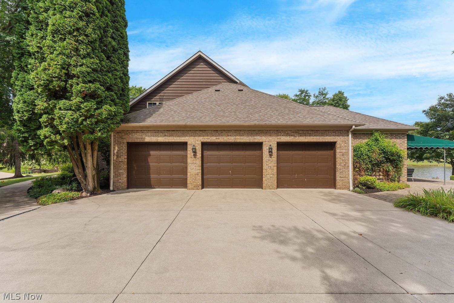3825 Weymouth Woods Drive Medina OH 44256