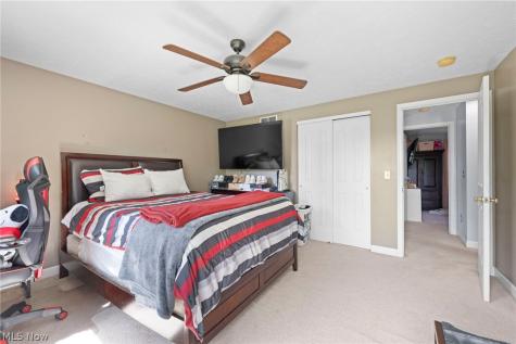 4602 High Mill Avenue NW Massillon OH 44647