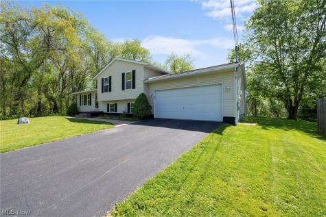 4602 High Mill Avenue NW Massillon OH 44647