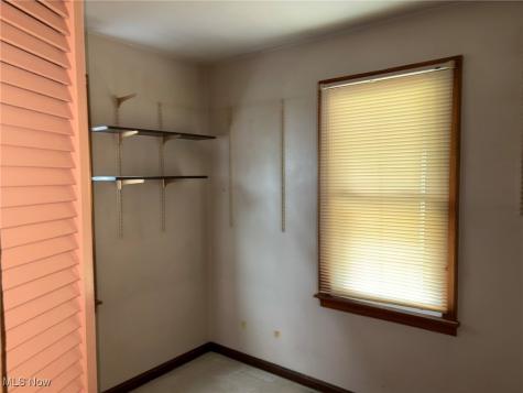 453 Kenyon Avenue Elyria OH 44035