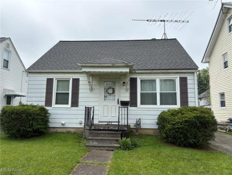 453 Kenyon Avenue Elyria OH 44035