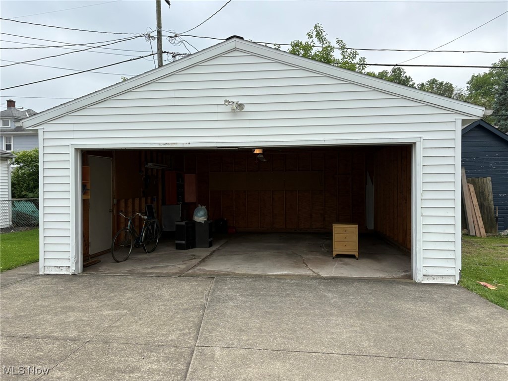 453 Kenyon Avenue Elyria OH 44035