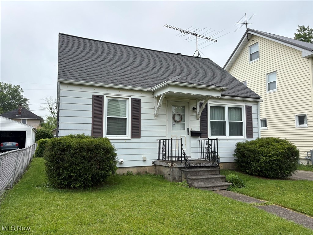 453 Kenyon Avenue Elyria OH 44035