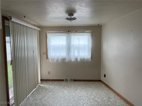 453 Kenyon Avenue Elyria OH 44035
