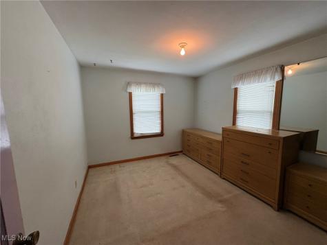 453 Kenyon Avenue Elyria OH 44035