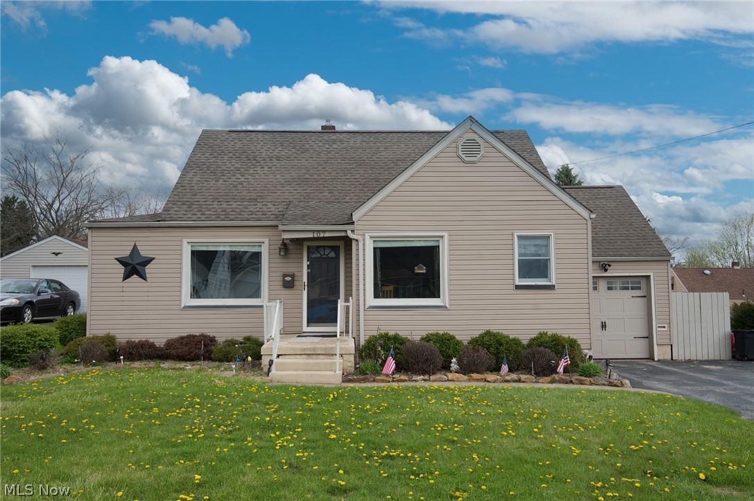 107 Renee Drive Struthers OH 44471