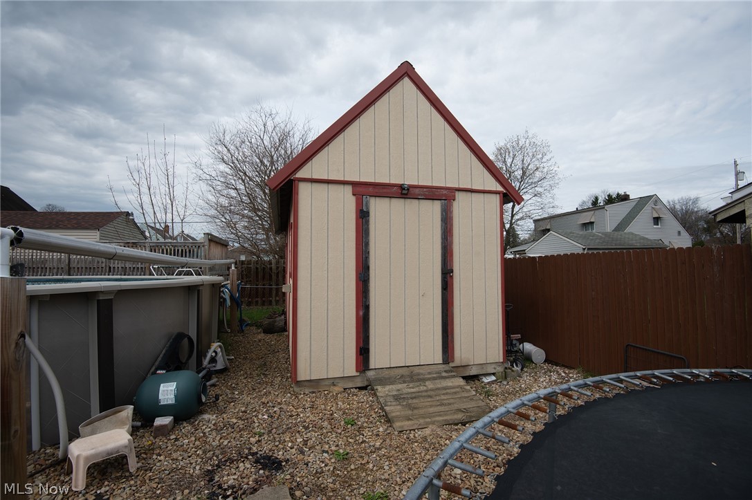 107 Renee Drive Struthers OH 44471