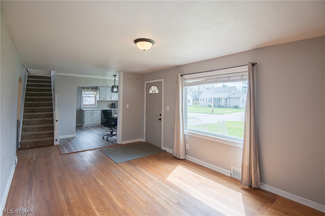 107 Renee Drive Struthers OH 44471