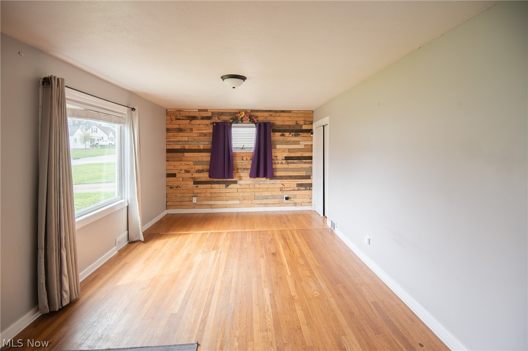 107 Renee Drive Struthers OH 44471
