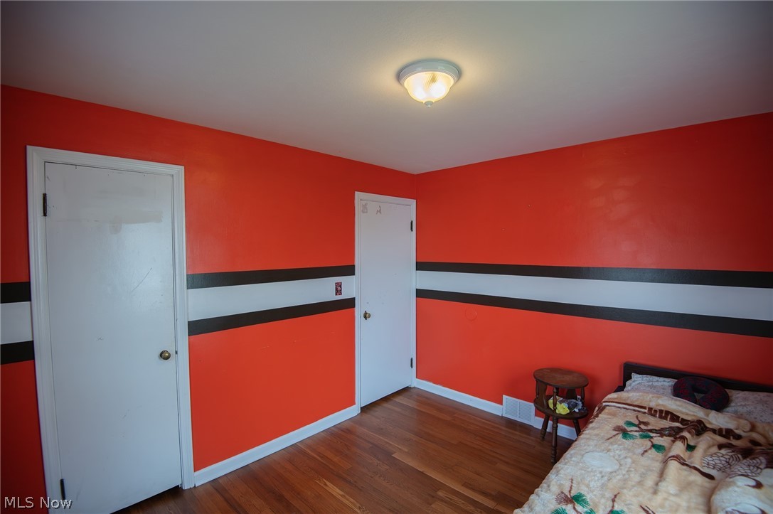 107 Renee Drive Struthers OH 44471