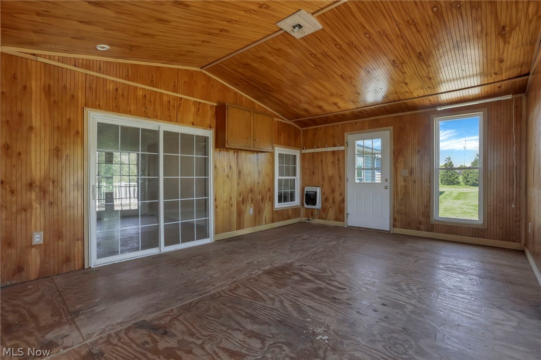 74540 Virtue Road Kimbolton OH 43749