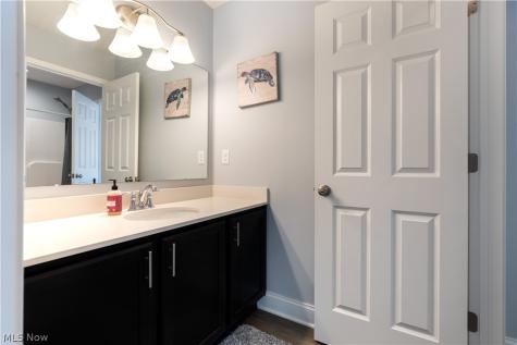 5585 Shadow Ridge Circle NW North Canton OH 44720