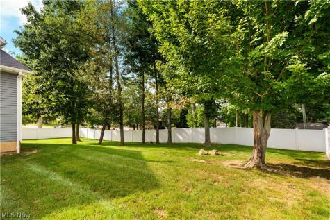 5585 Shadow Ridge Circle NW North Canton OH 44720