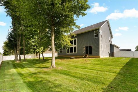 5585 Shadow Ridge Circle NW North Canton OH 44720