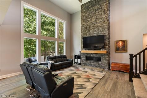 5585 Shadow Ridge Circle NW North Canton OH 44720
