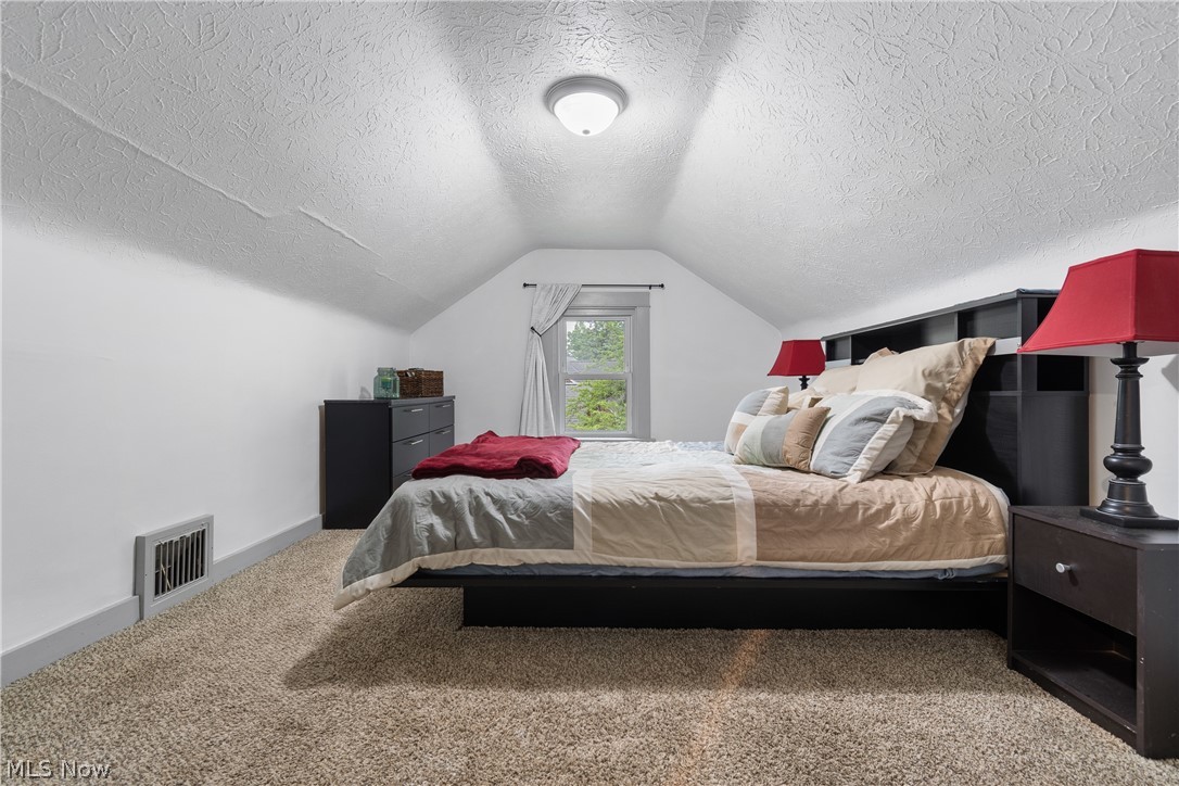 25001 Chardon Road Richmond Heights OH 44143