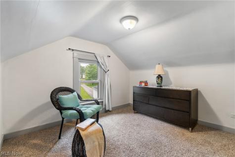 25001 Chardon Road Richmond Heights OH 44143