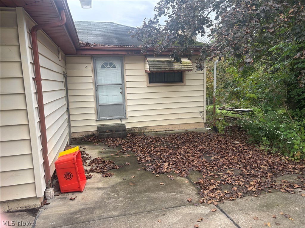 347 Porter Avenue Campbell OH 44405
