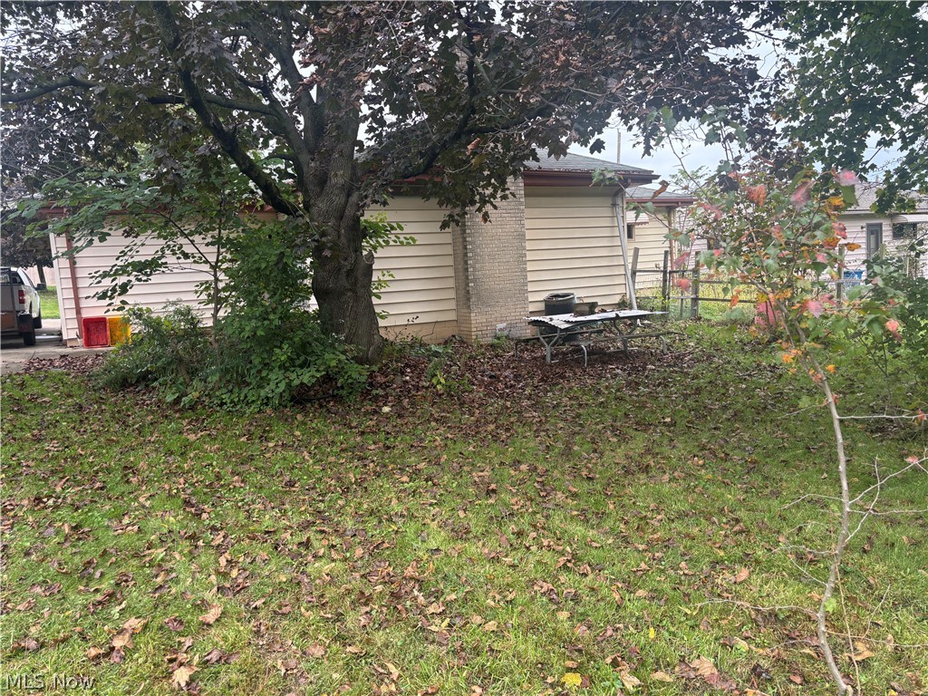 347 Porter Avenue Campbell OH 44405