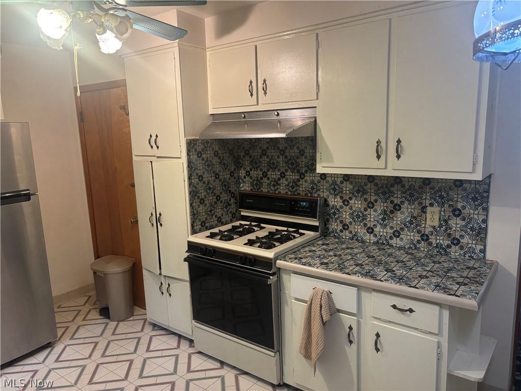 347 Porter Avenue Campbell OH 44405