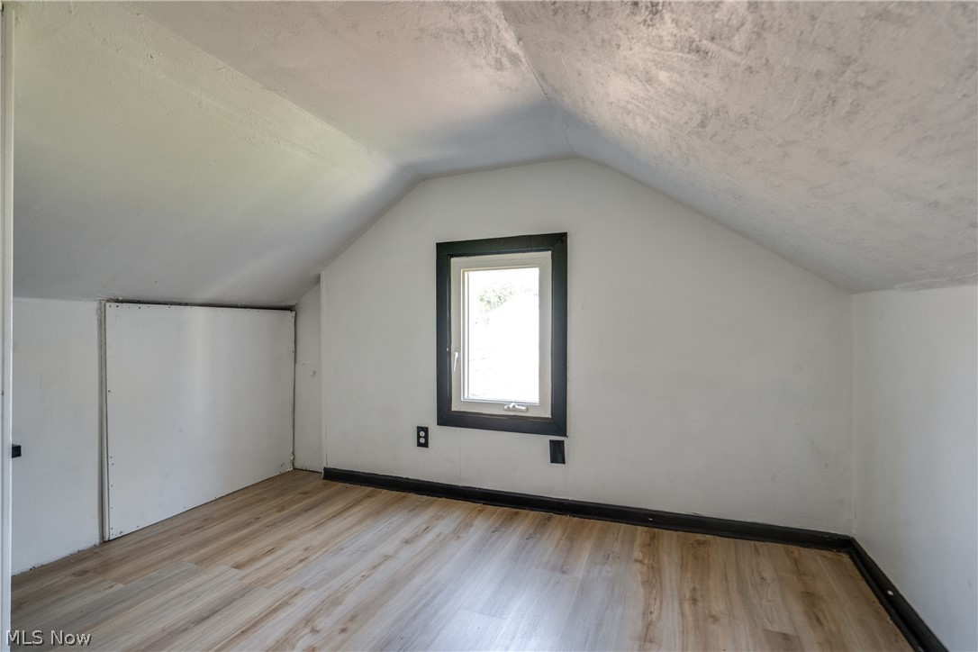 12512 Mcgowan Avenue Cleveland OH 44135