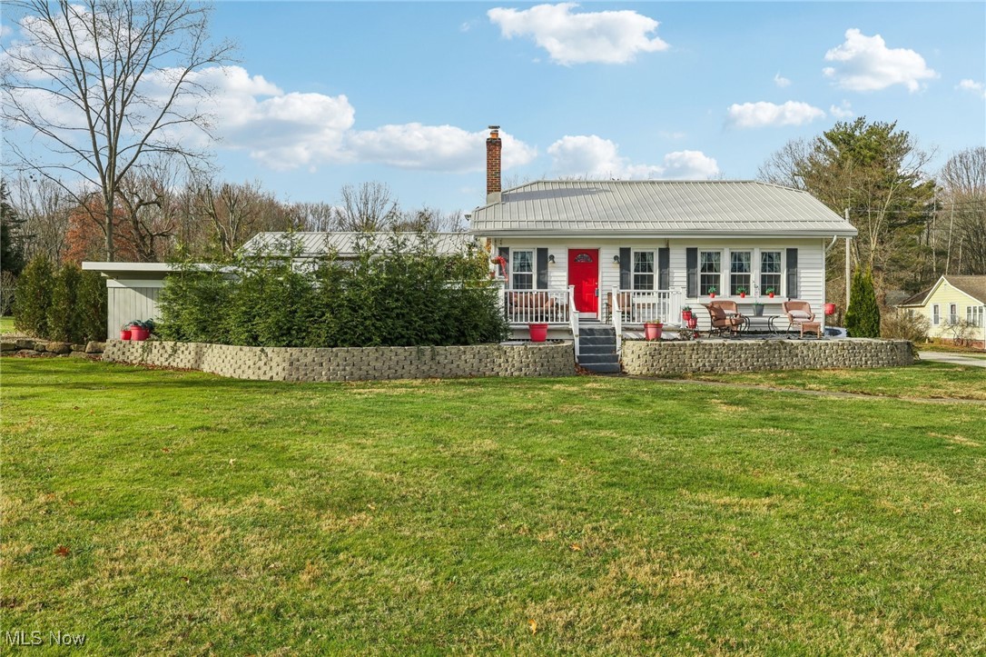 807 Fairfield School Road Columbiana OH 44408