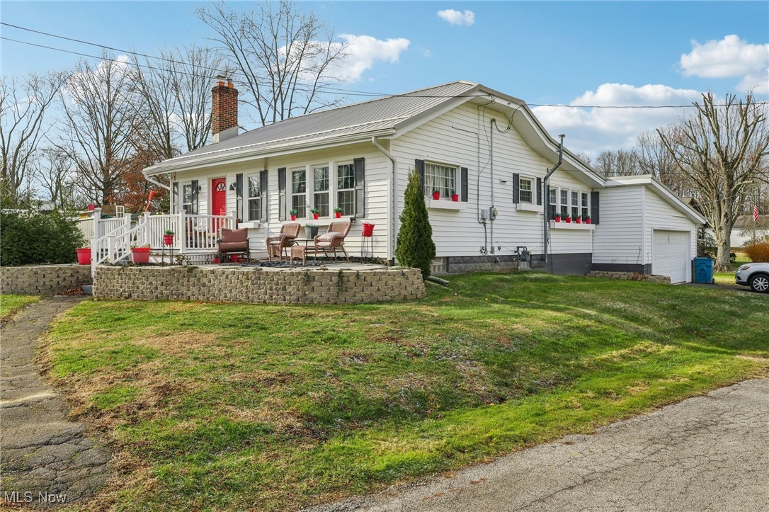 807 Fairfield School Road Columbiana OH 44408