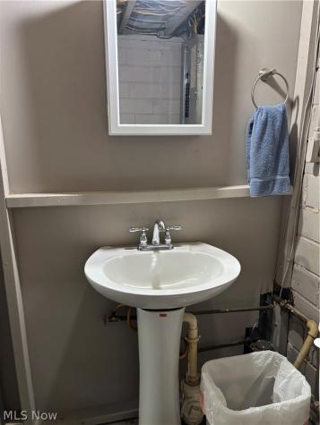 1111 Colonial Boulevard NE Canton OH 44714