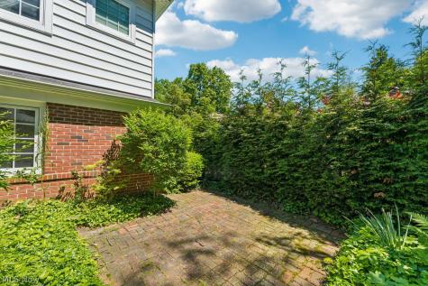 20193 Beachcliff Boulevard Rocky River OH 44116