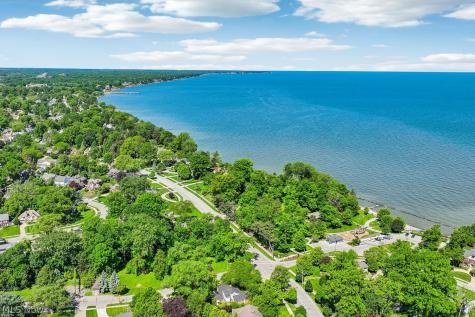 20193 Beachcliff Boulevard Rocky River OH 44116