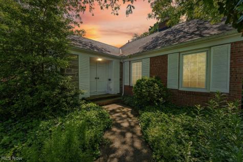 20193 Beachcliff Boulevard Rocky River OH 44116