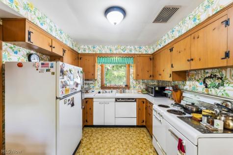 20193 Beachcliff Boulevard Rocky River OH 44116
