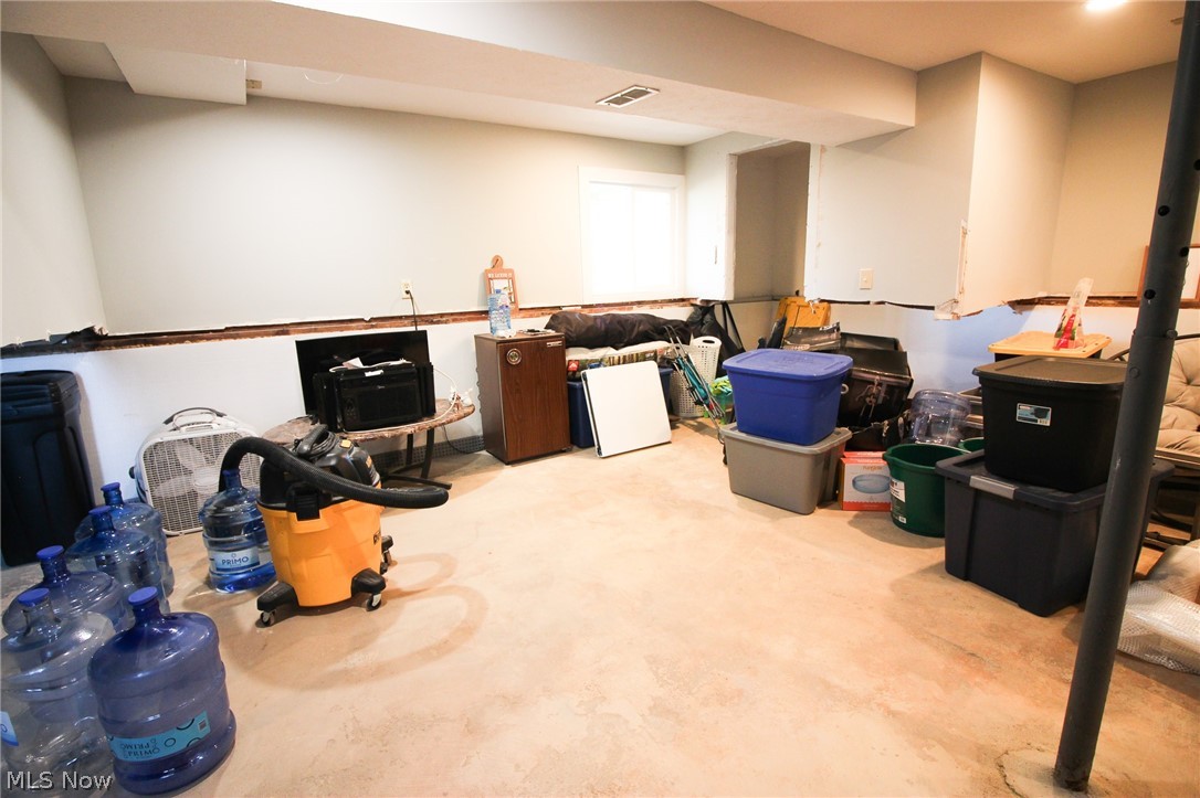4676 Knickerbocker Circle Ashtabula OH 44004